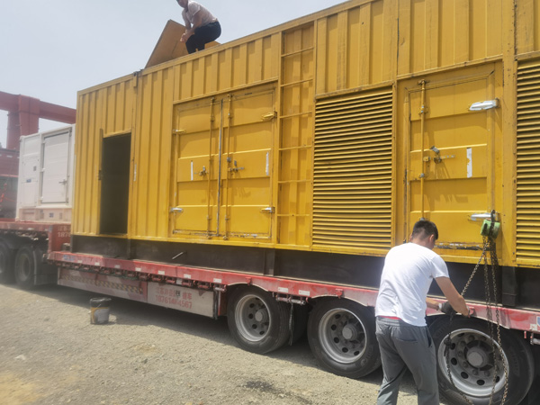 北林除了负载情况和发动机维护，还有哪些因素会影响 200kw 柴油发电机的油耗？