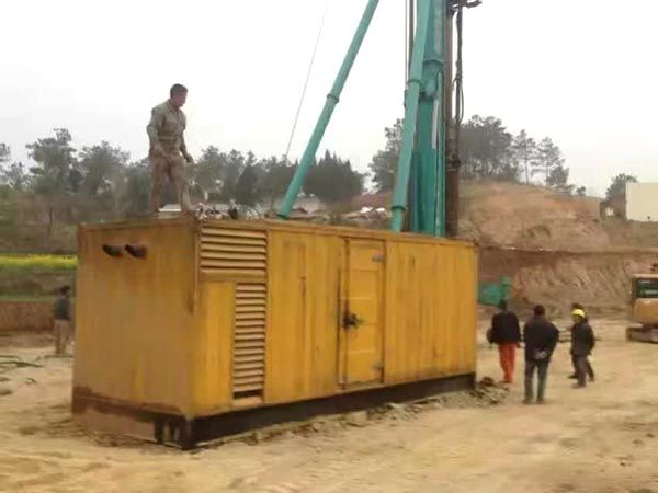 北林如何判断水冷式机油散热器密封件是否需要更换？